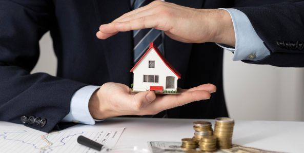 reasons investing in real estate